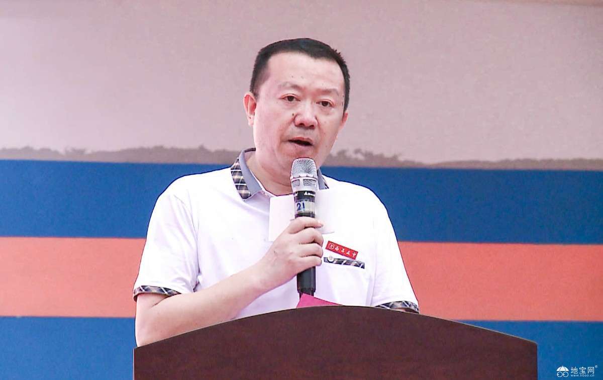 点击放大