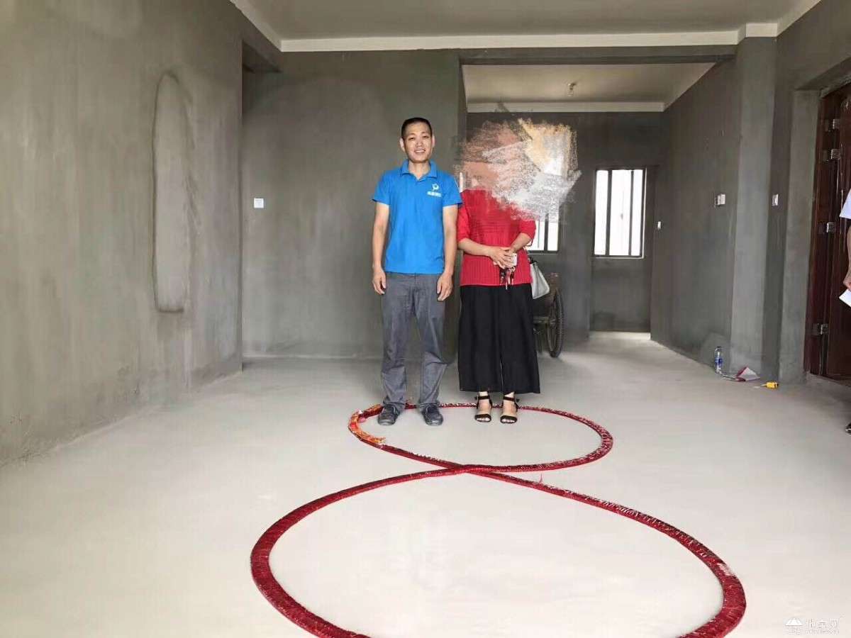 点击放大