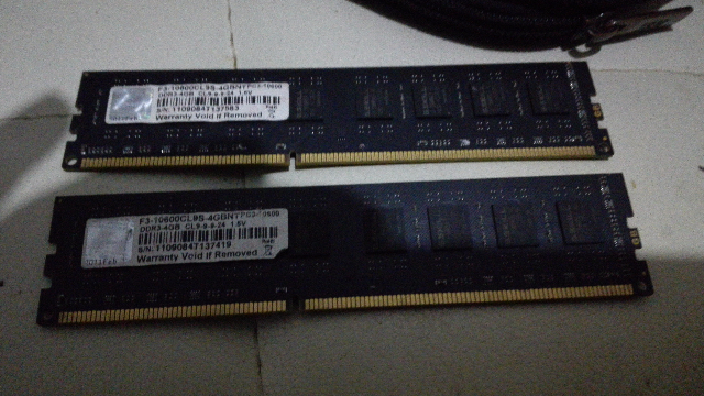 2条4G DDR3  1333芝奇_2