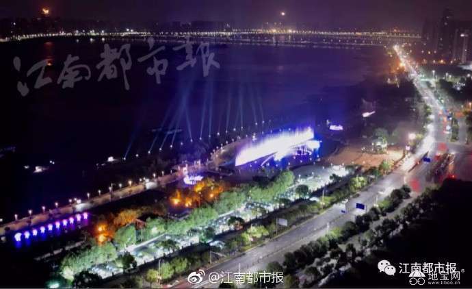 点击放大