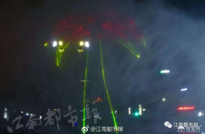 点击放大