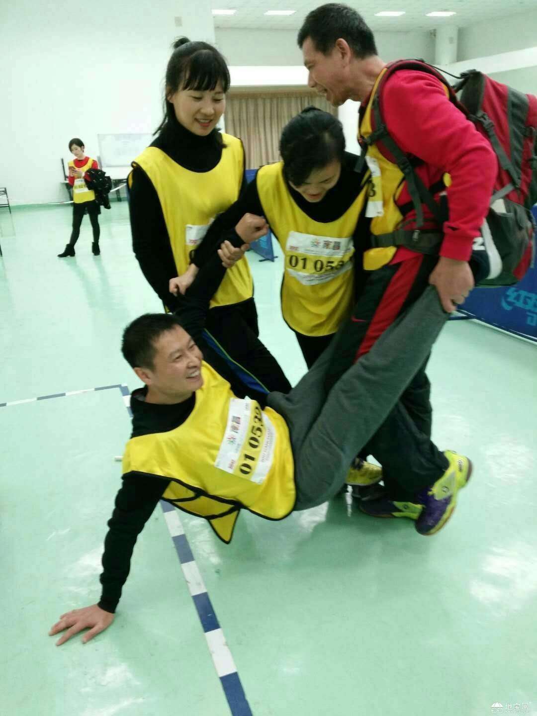 点击放大