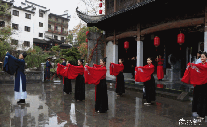 点击放大