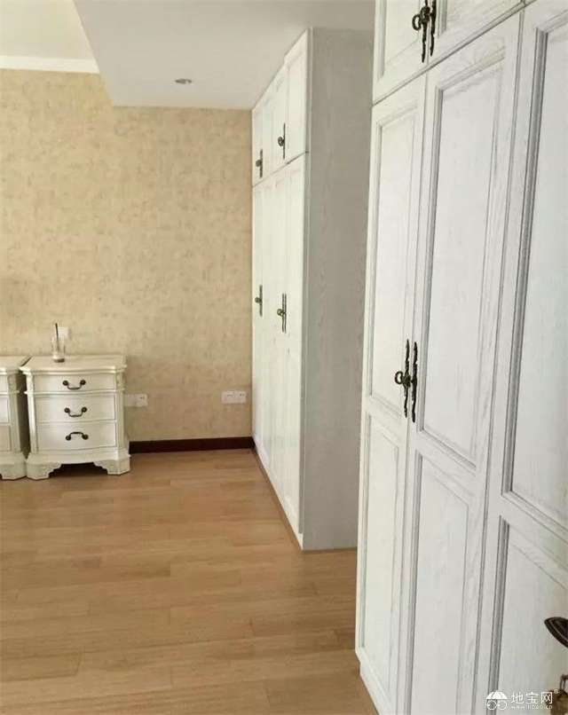 点击放大