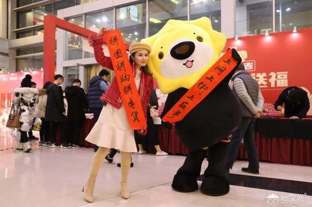 点击放大