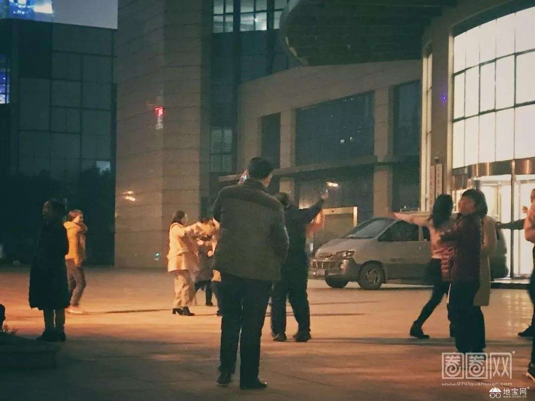 点击放大