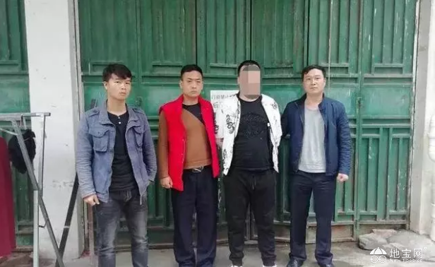 点击放大