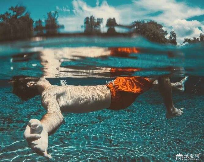 点击放大