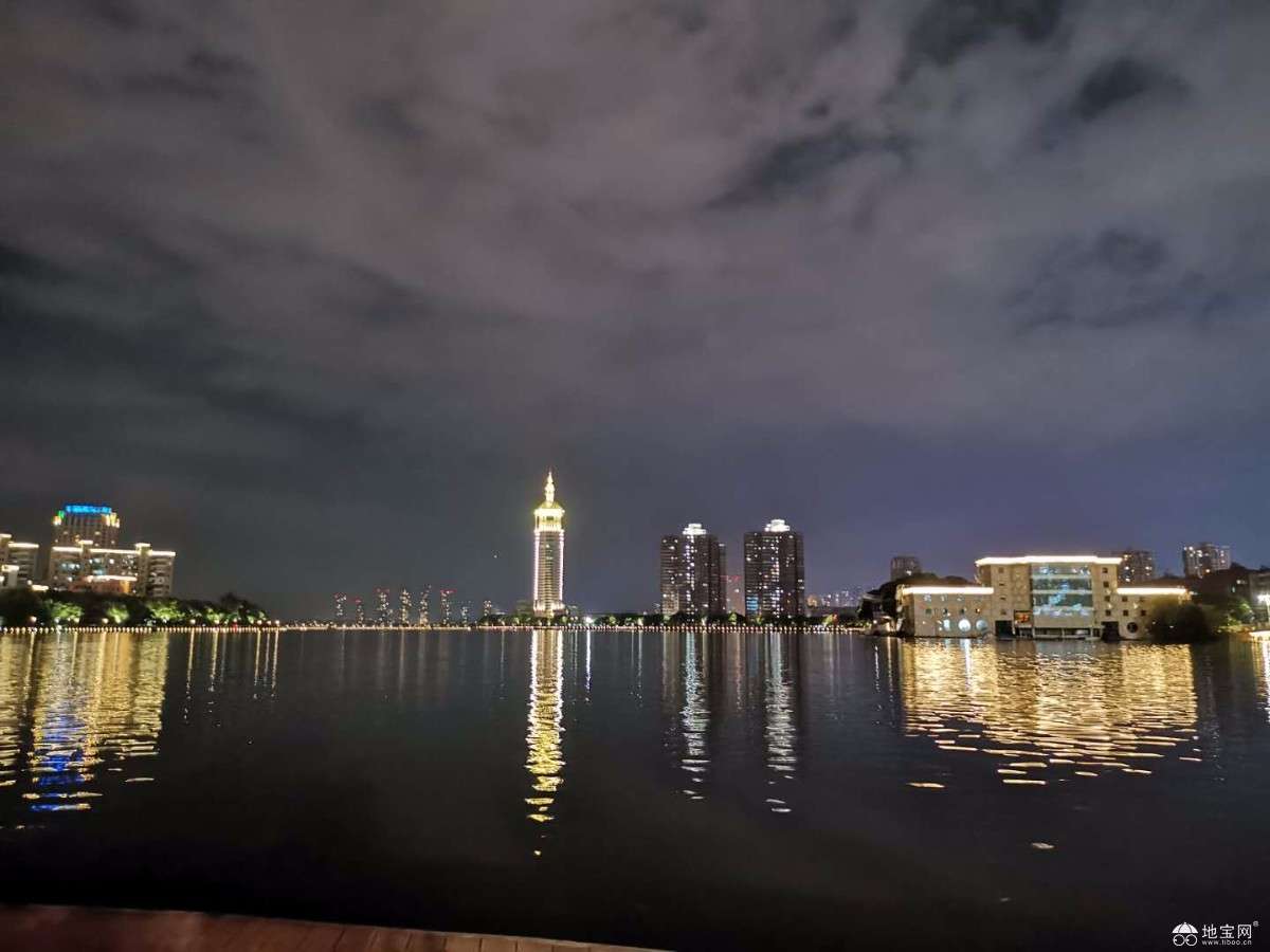 点击放大