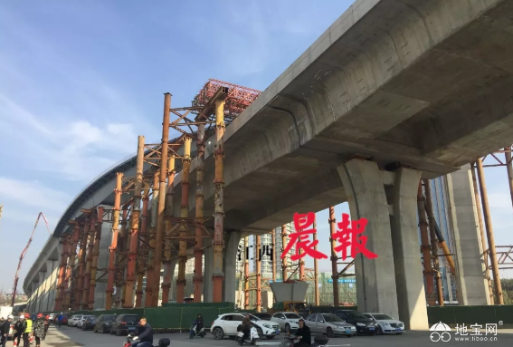 点击放大