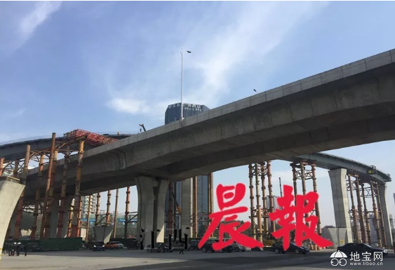 点击放大