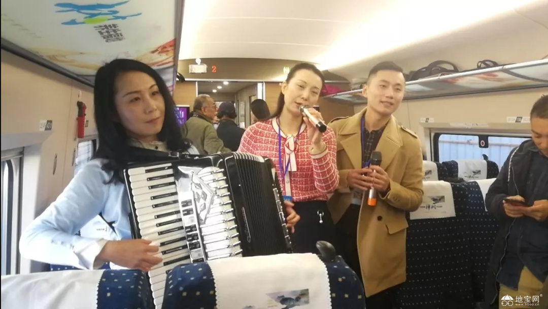 点击放大