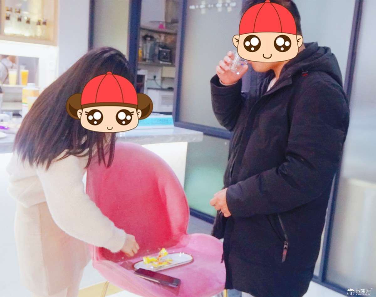 点击放大