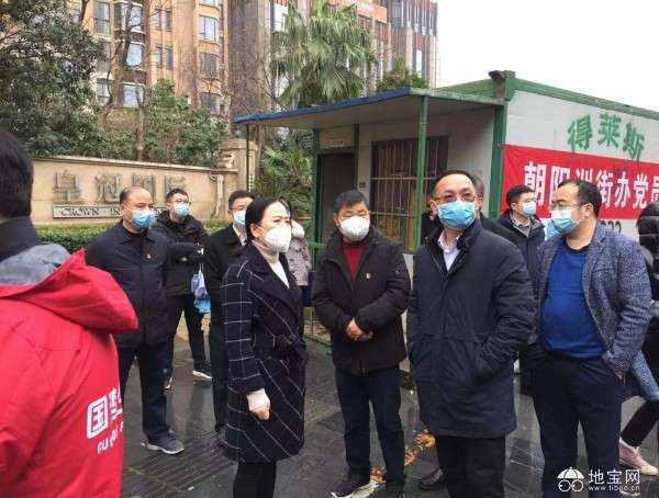 点击放大