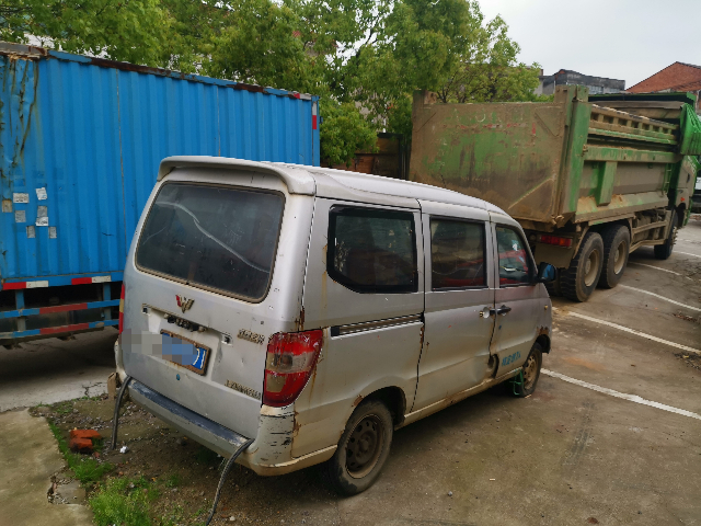 低价出售面包车