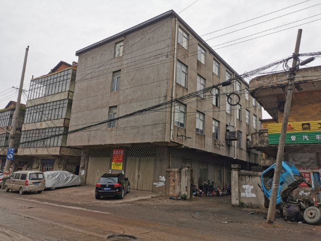 厂房仓库低价招租,可做办公和住宿
