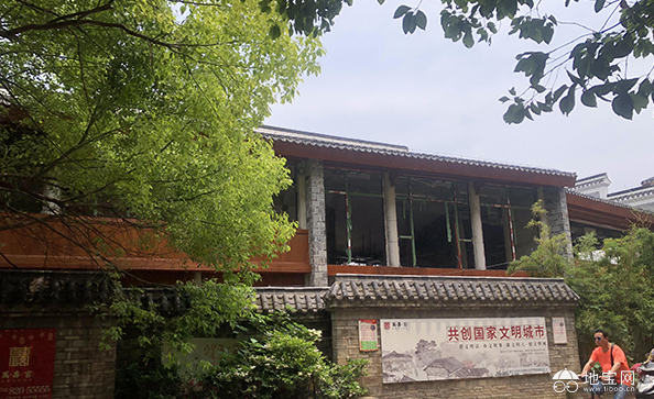 点击放大