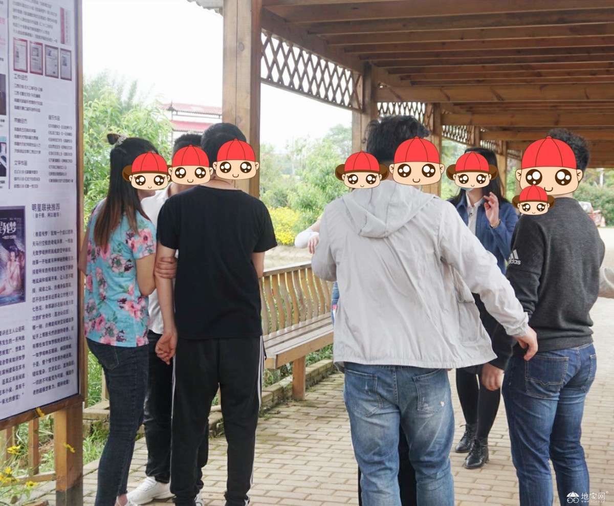 点击放大