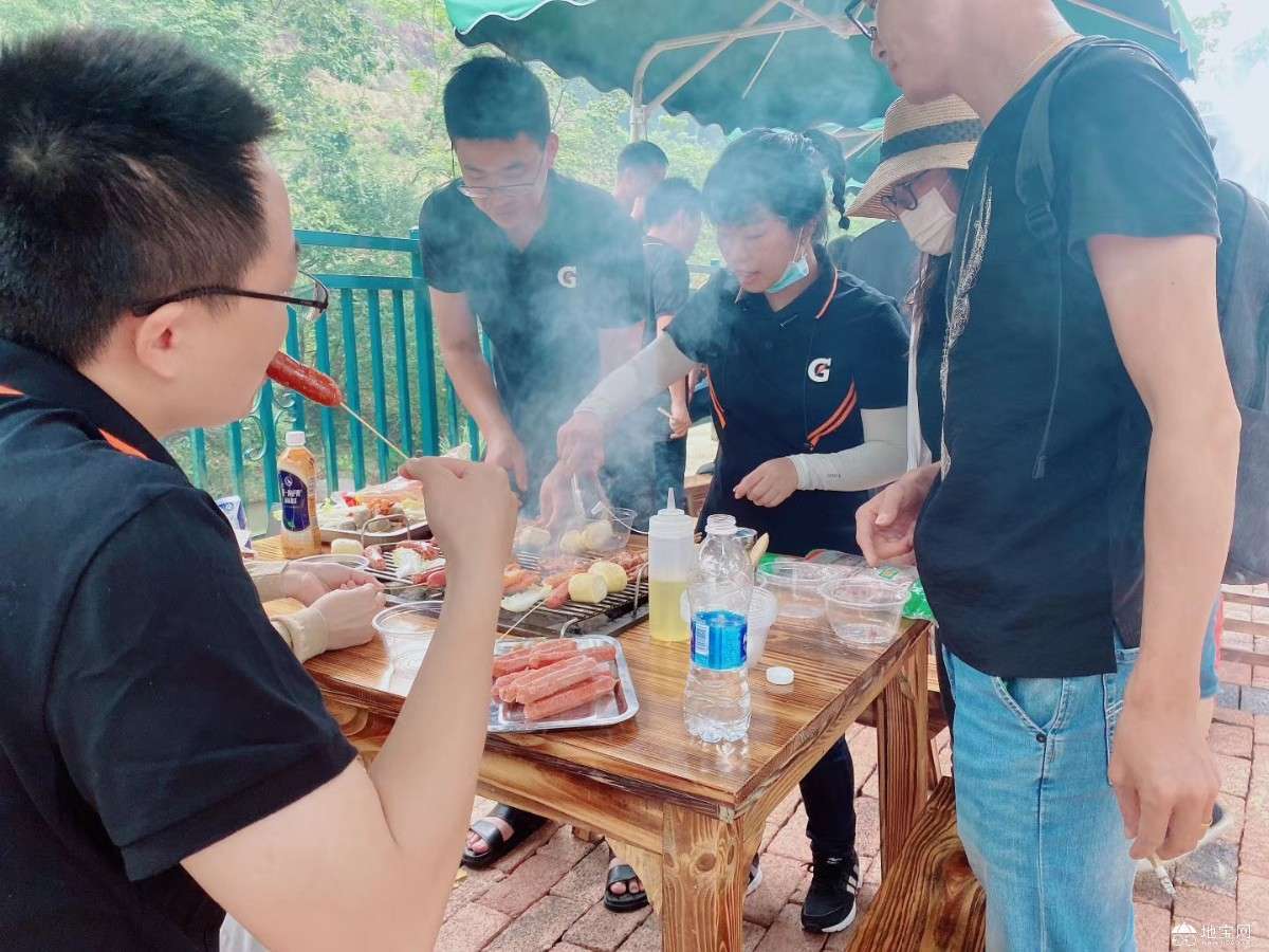 点击放大