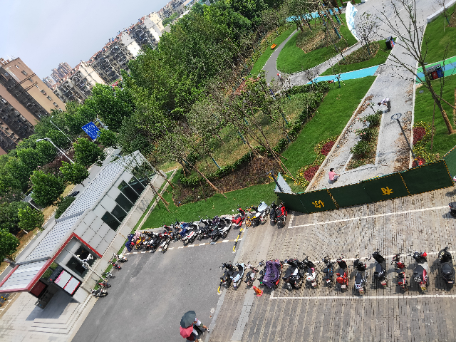 地铁口各种面积户型定制精装出租