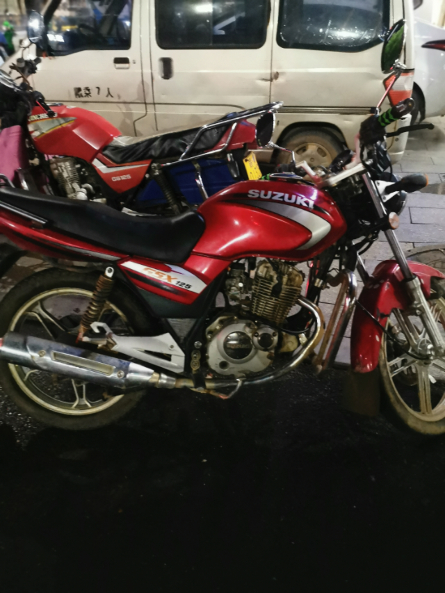 铃木gsx125