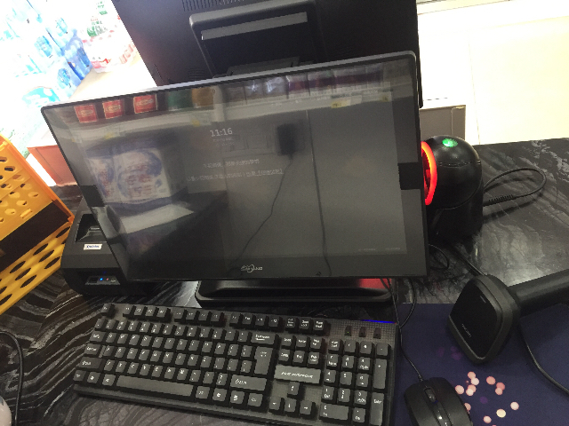 双屏收银机用了1年