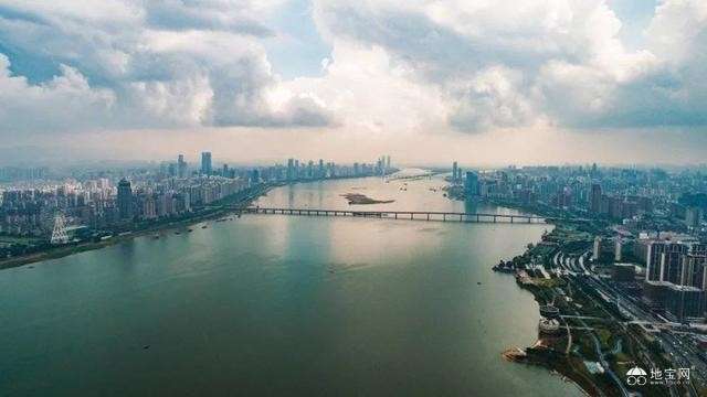 点击放大