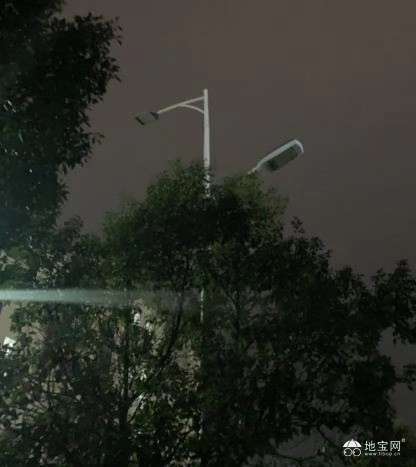 点击放大
