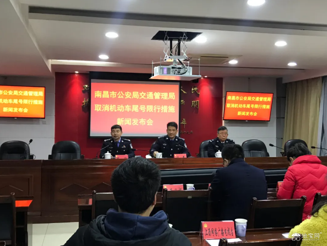 点击放大