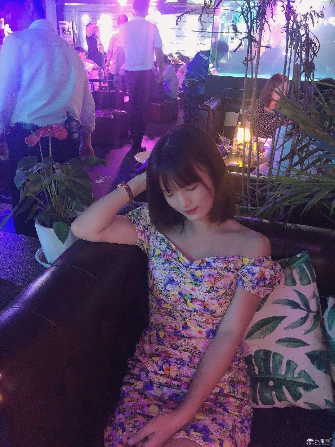 点击放大