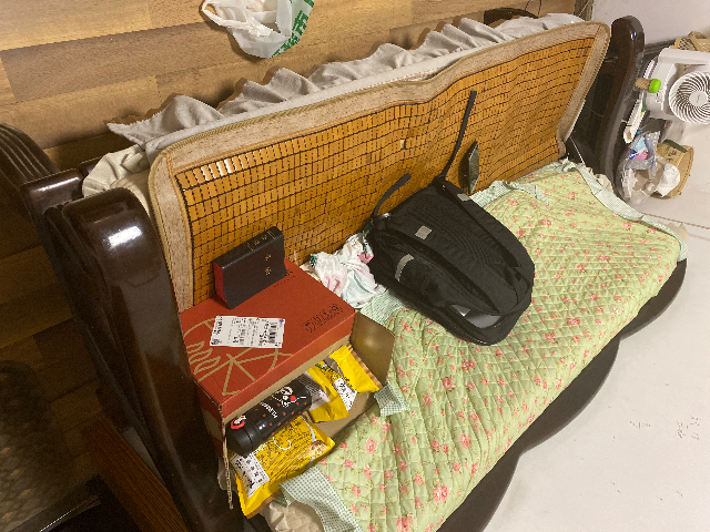 便宜出售实木沙发