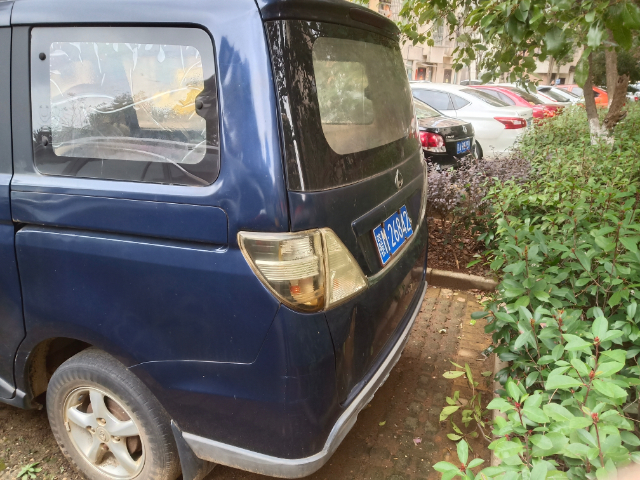 出售长安欧若面包车，