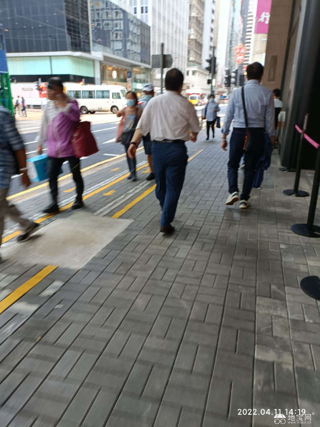 点击放大