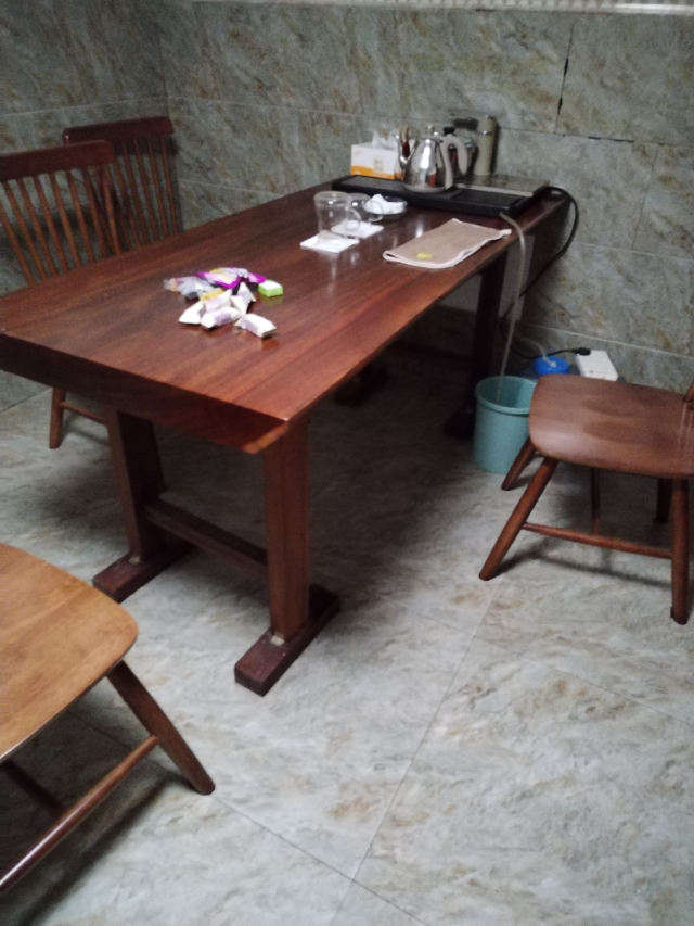 茶叶店搬迁,茶桌低价出售