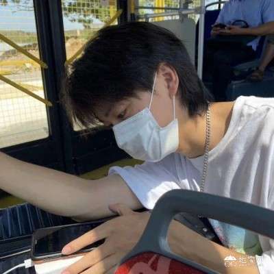 点击放大