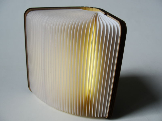 LED创意书本灯环保纸雕折叠翻页可变_3