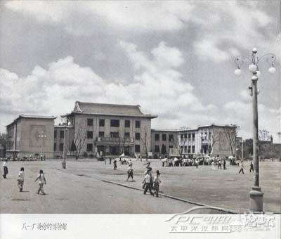 点击放大