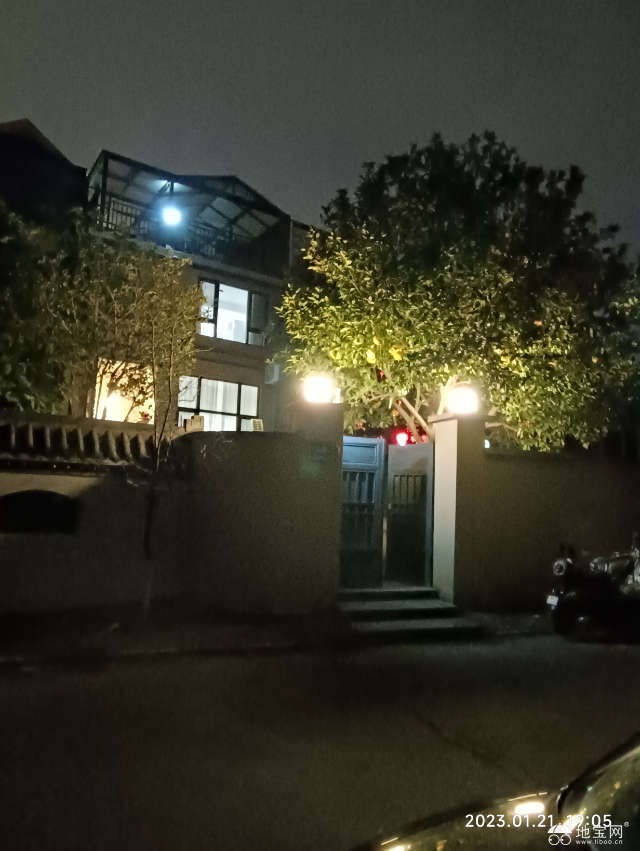 点击放大