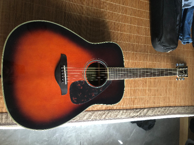 雅马哈41寸民谣吉他型号FG830_1