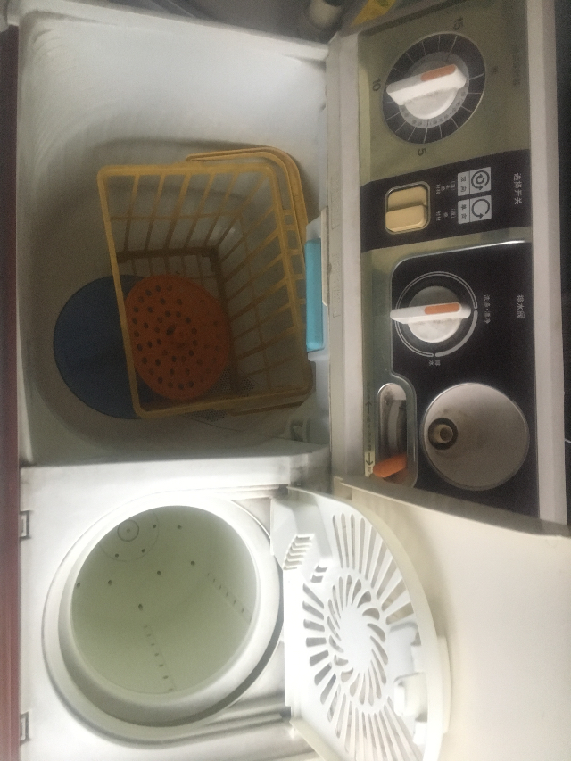 东芝洗衣机（40多年老古董）_5