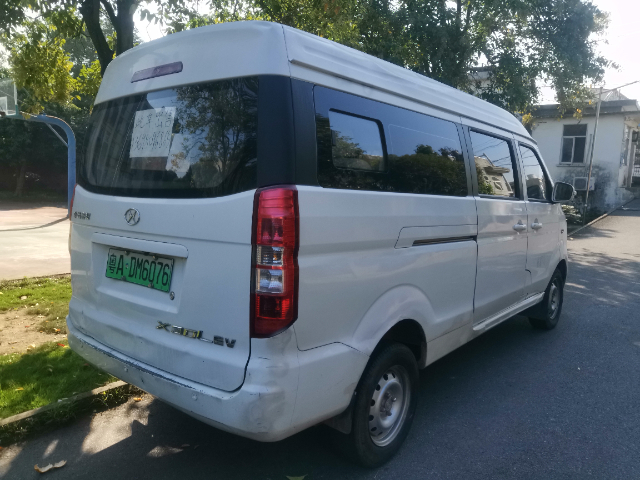 出售新能源面包车