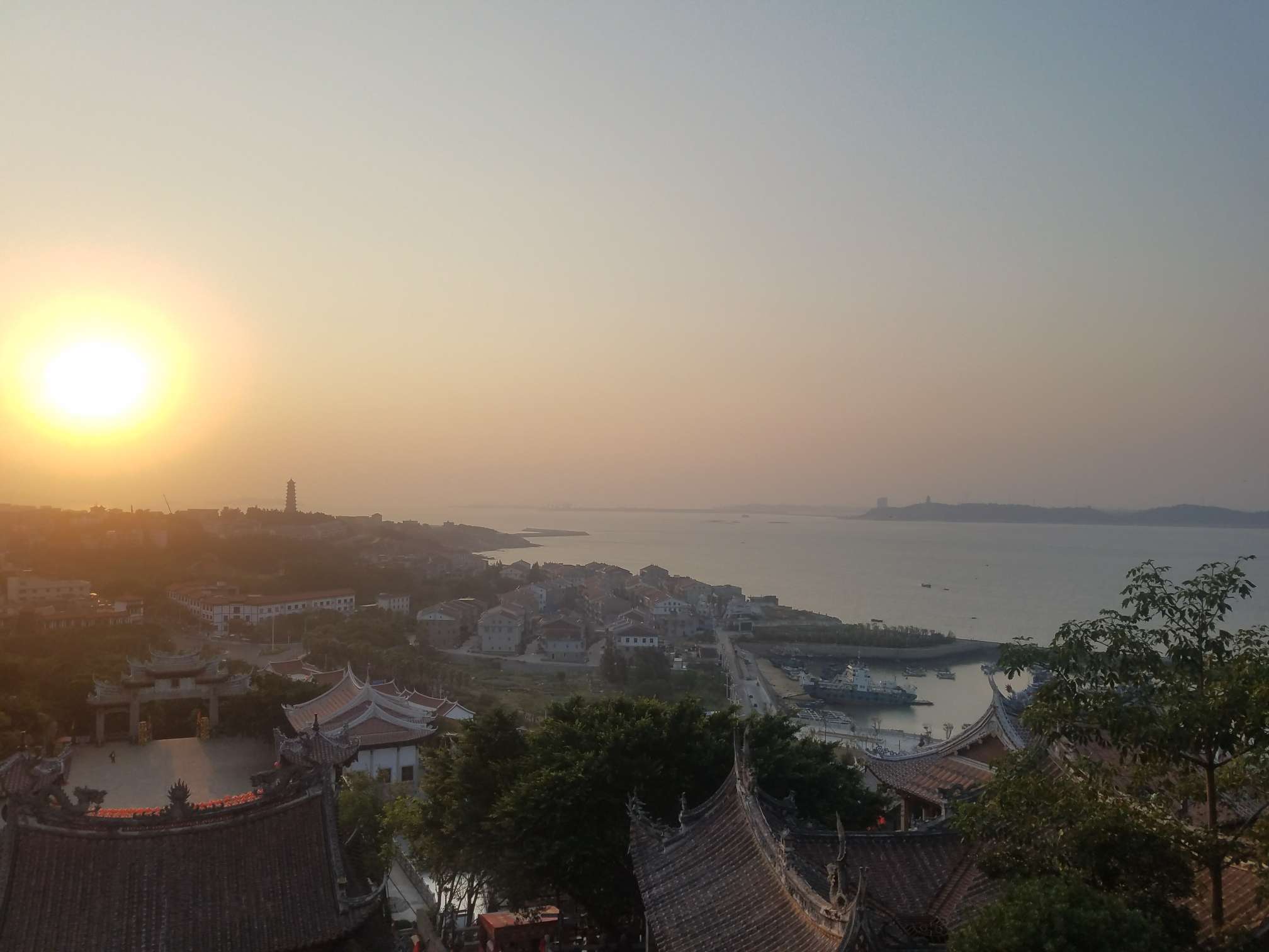 点击放大