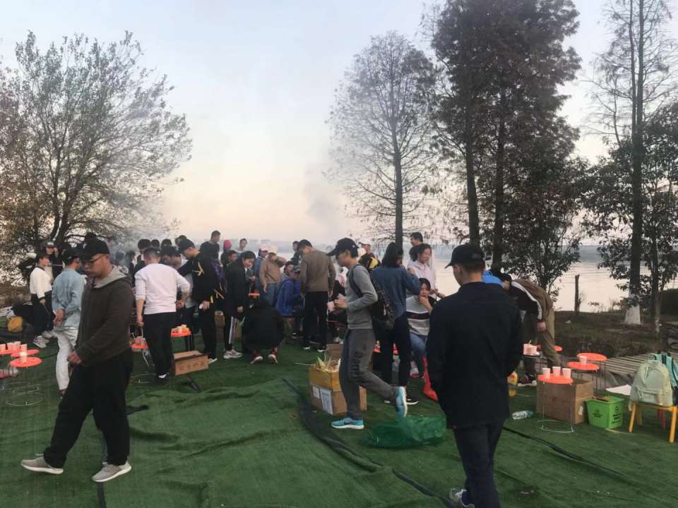 点击放大