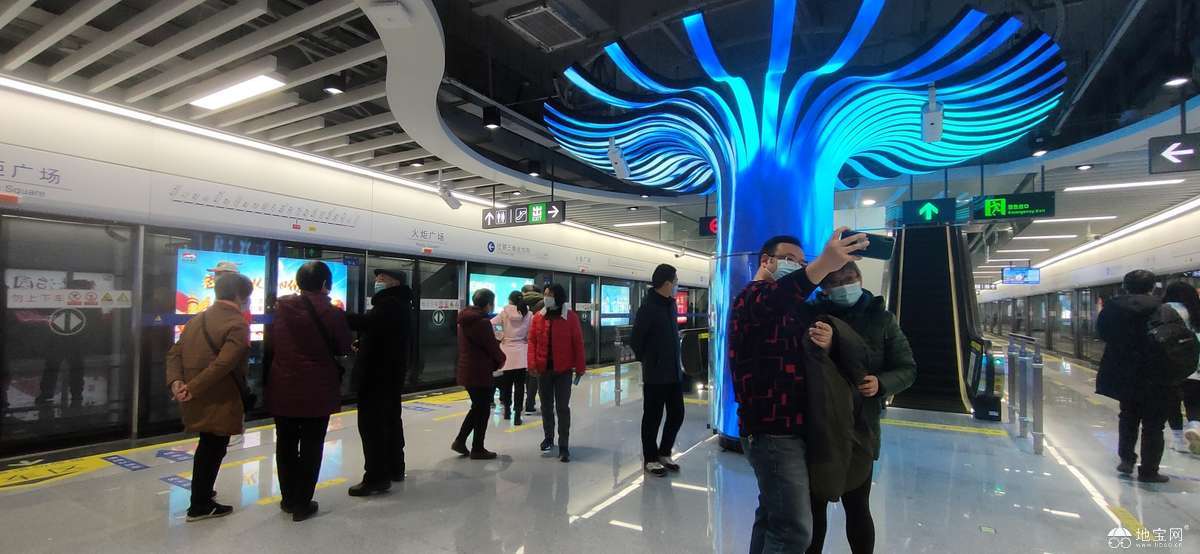 点击放大