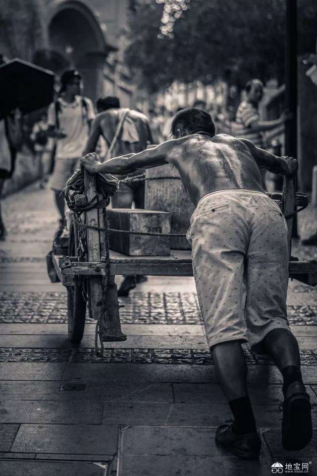 点击放大