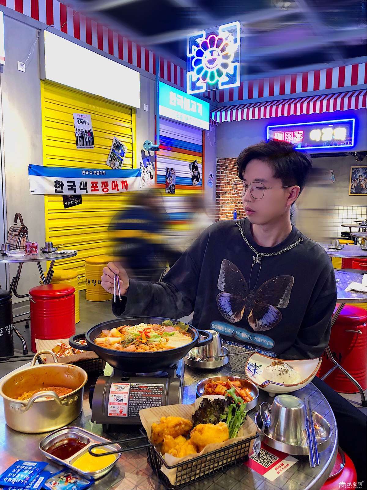 点击放大