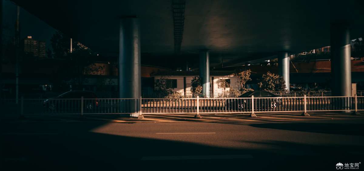 点击放大