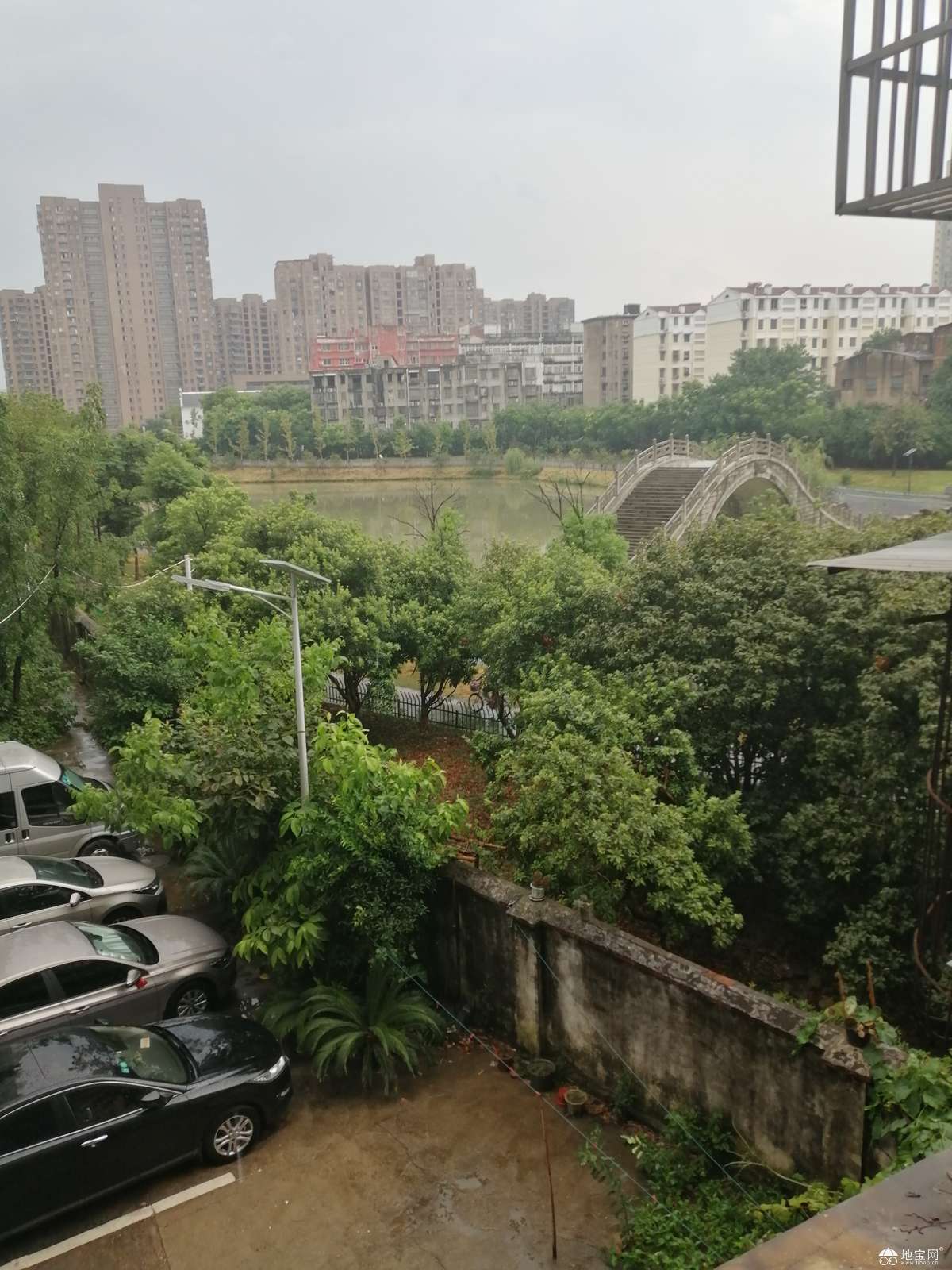 点击放大