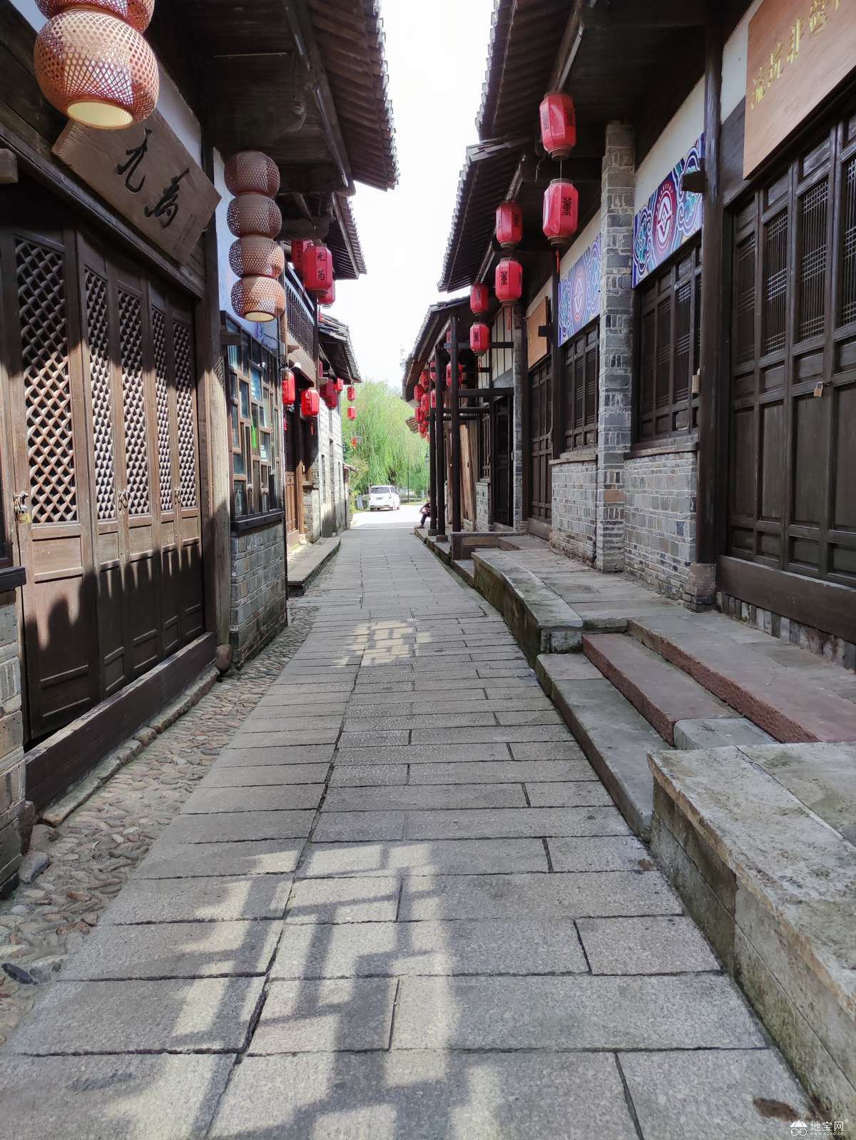 点击放大