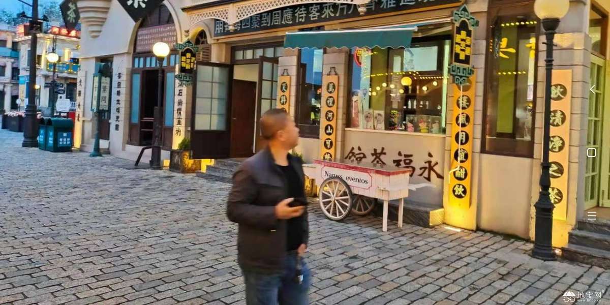 点击放大